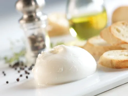 Burrata crémeuse, spécialité italienne